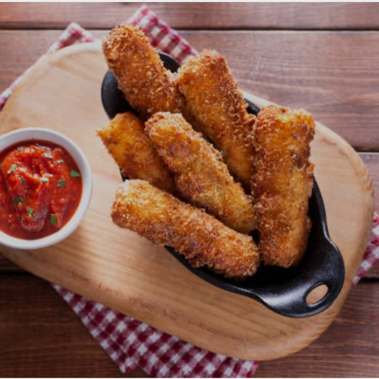 Golden Mozzarella Sticks: A Cheesy Delight